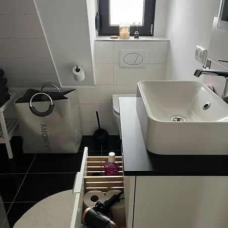 Moderne 4-zimmer شقة *
